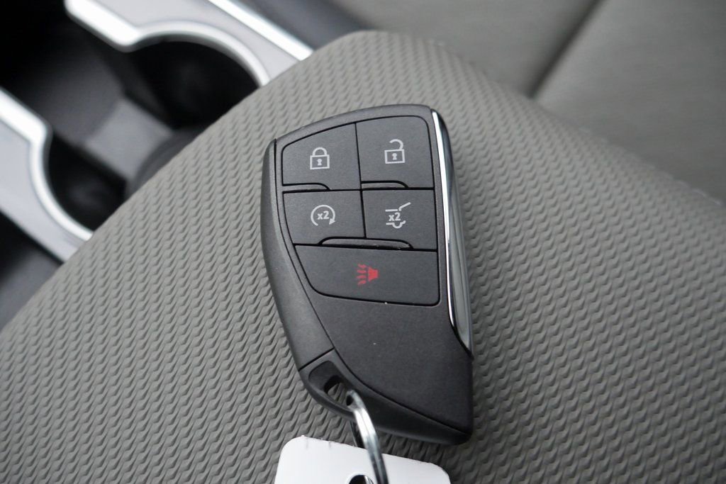 New 2026 Chevrolet Equinox LT w/ Convenience Package II FWD image 19