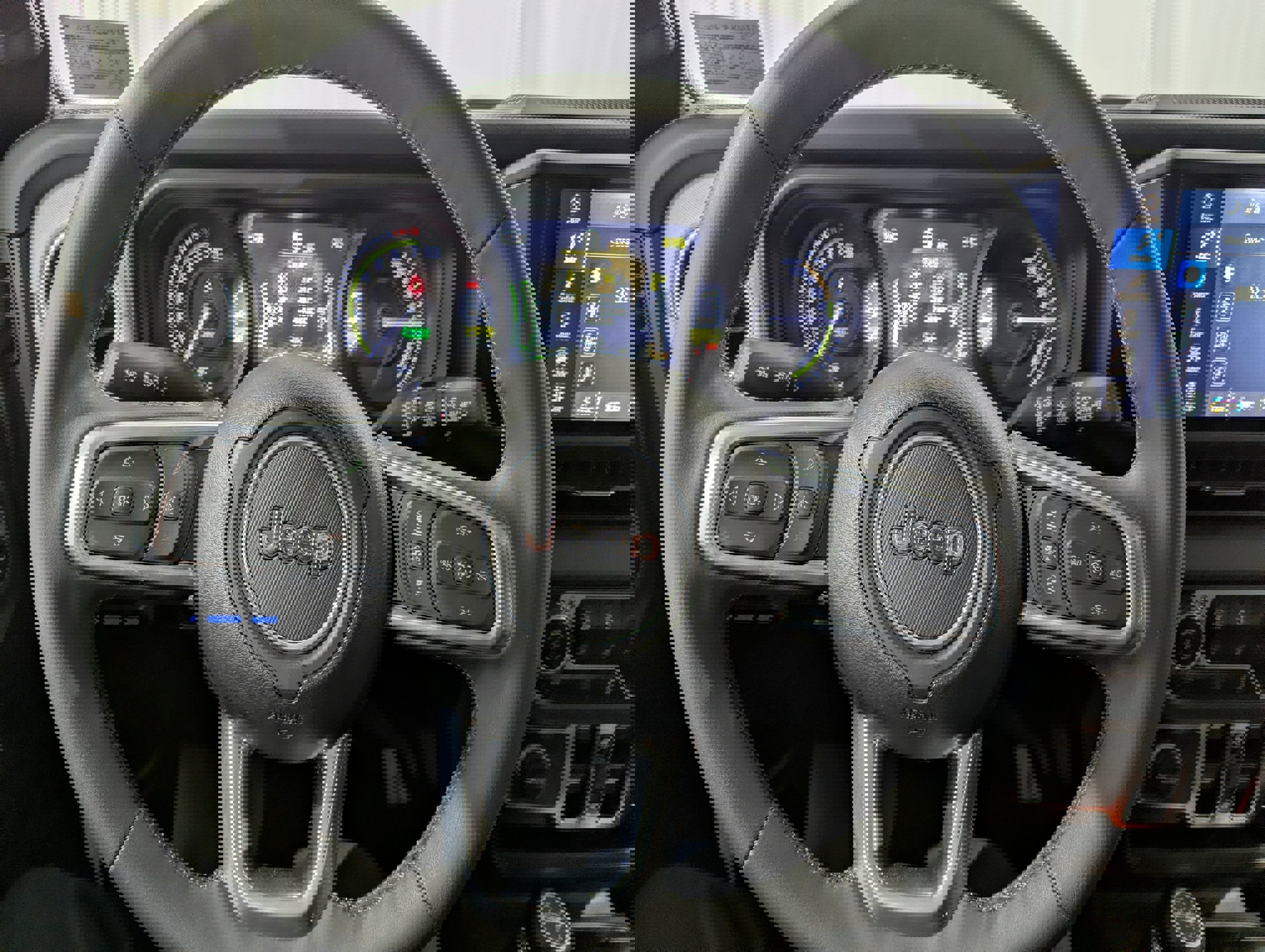 Used 2025 Jeep Wrangler Unlimited Sahara image 18