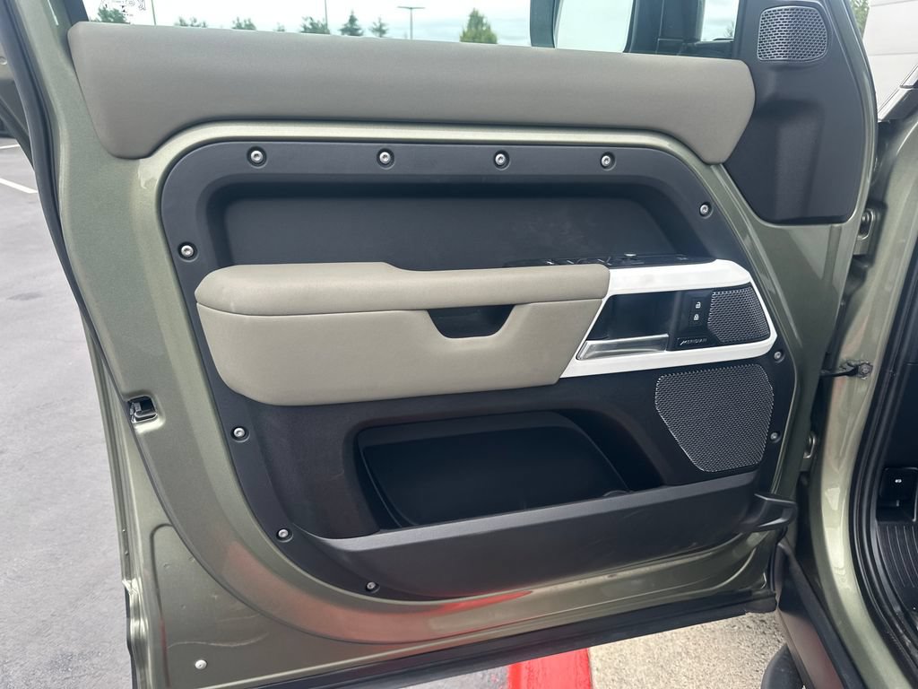 Used 2021 Land Rover Defender 110 S AWD/4WD image 11
