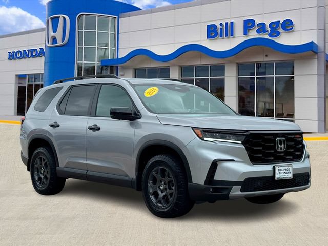 Certified 2025 Honda Pilot TrailSport