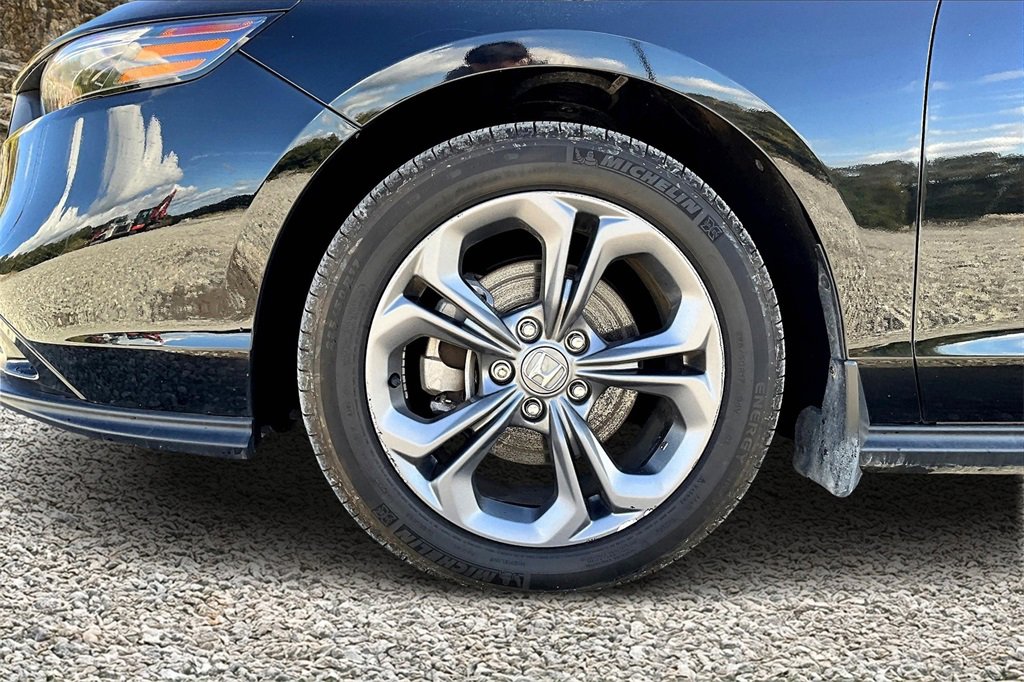 Used 2023 Honda Accord EX image 8