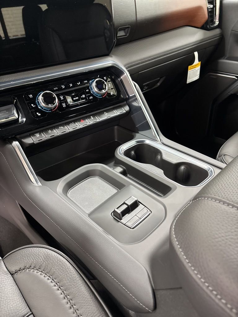 New 2026 GMC Sierra 2500 Denali w/ Denali Reserve Package AWD/4WD image 15
