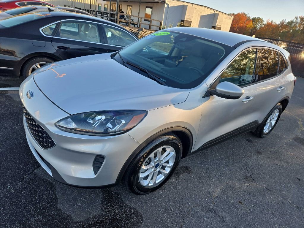 Used 2020 Ford Escape SE FWD image 4