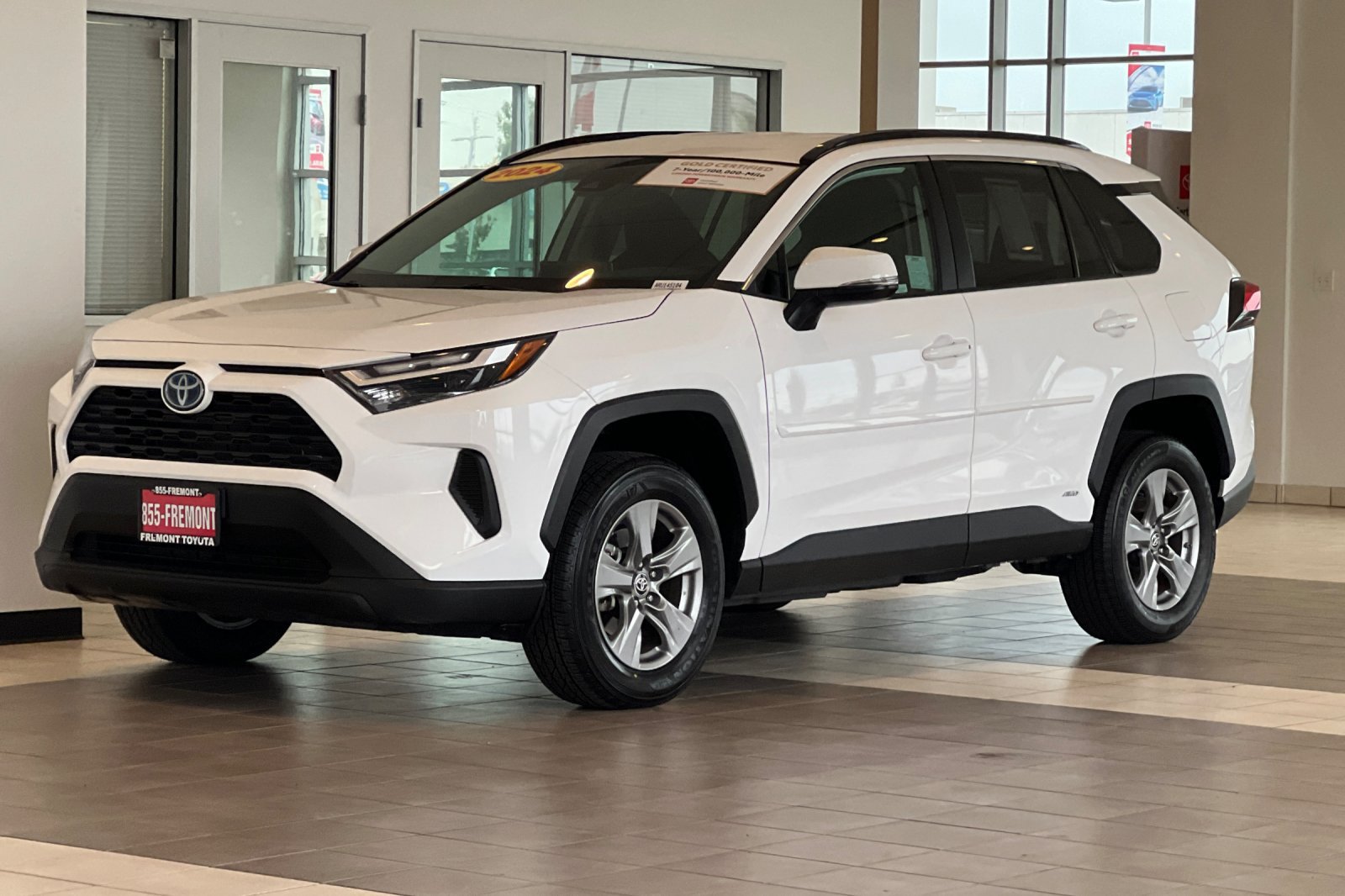 Certified 2024 Toyota RAV4 LE AWD/4WD image 8