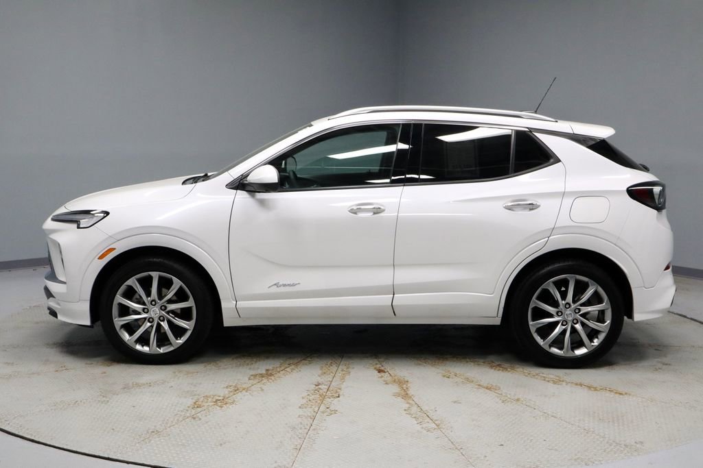 Used 2024 Buick Encore GX Avenir w/ Avenir Technology Package FWD image 9