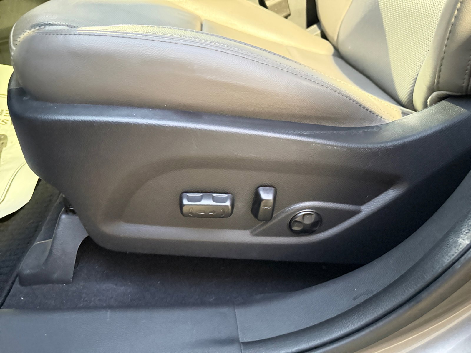 Used 2018 Hyundai Santa Fe Sport FWD image 14