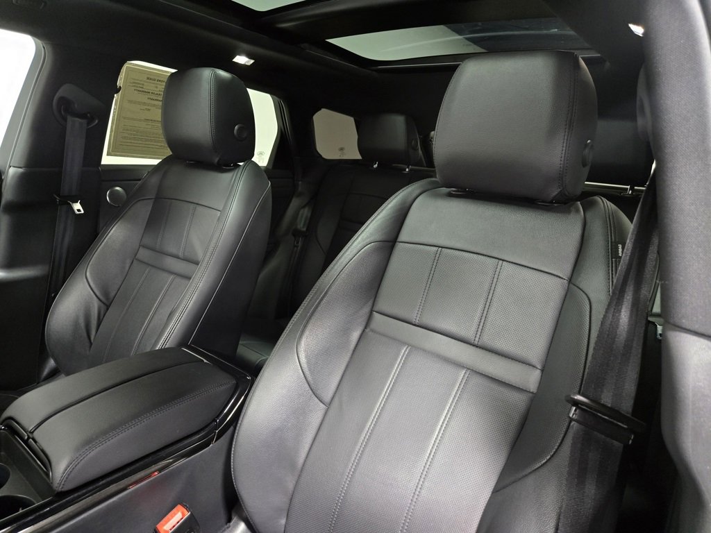 Used 2023 Land Rover Range Rover Evoque R-Dynamic SE image 13