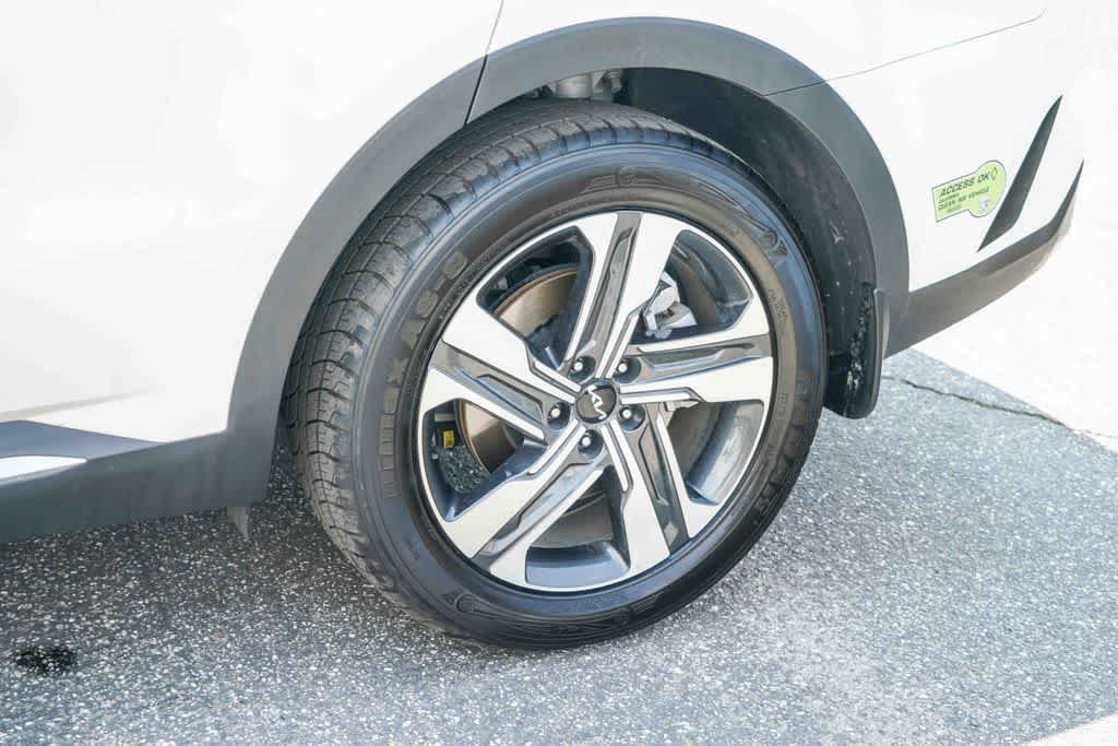 Certified 2023 Kia Sorento SX Prestige AWD/4WD image 10