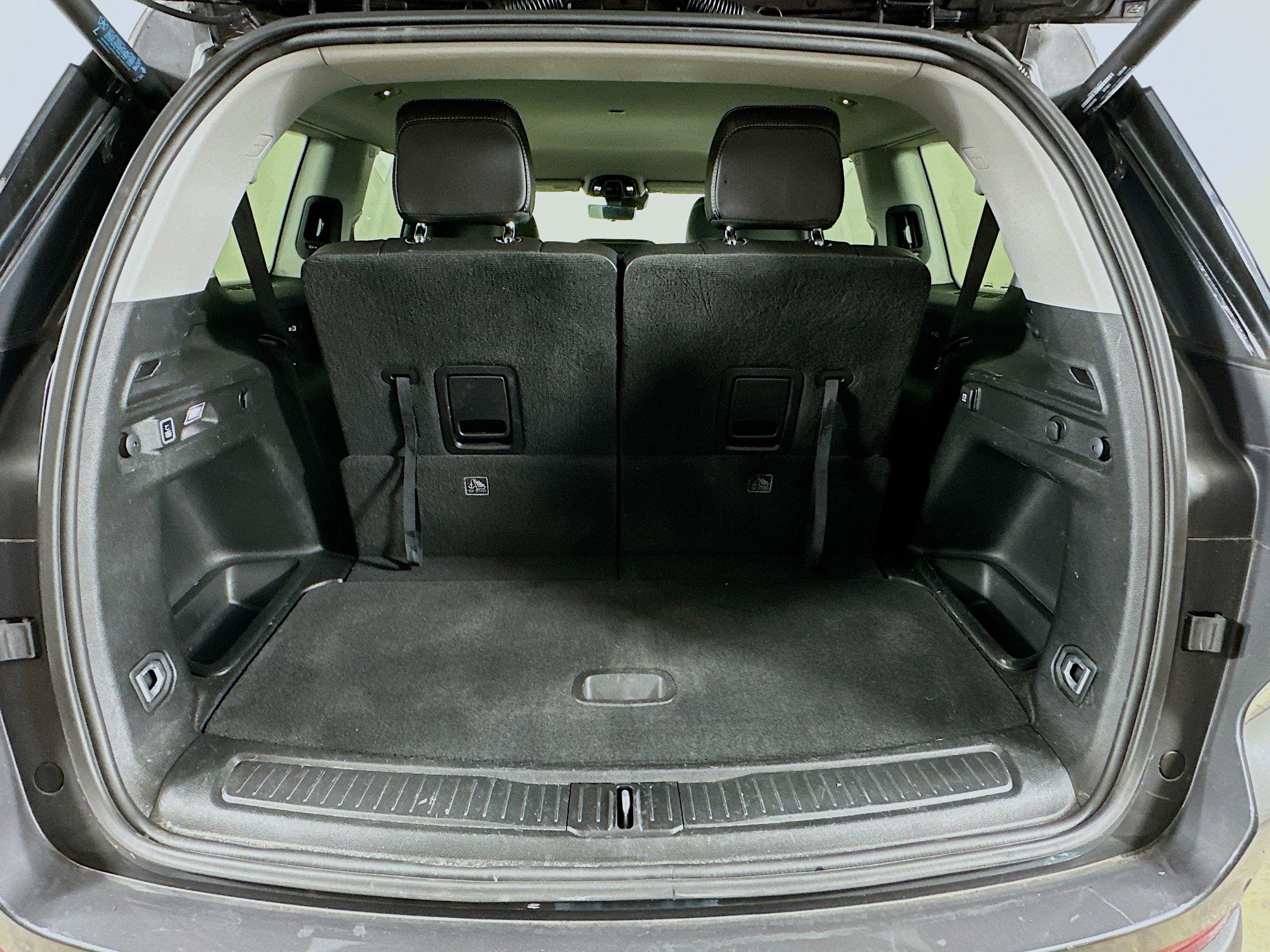 Used 2022 Jeep Grand Cherokee L Limited w/ Luxury Tech Group II image 29