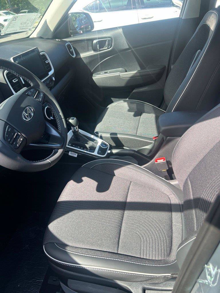 New 2026 Hyundai Venue SEL FWD image 10