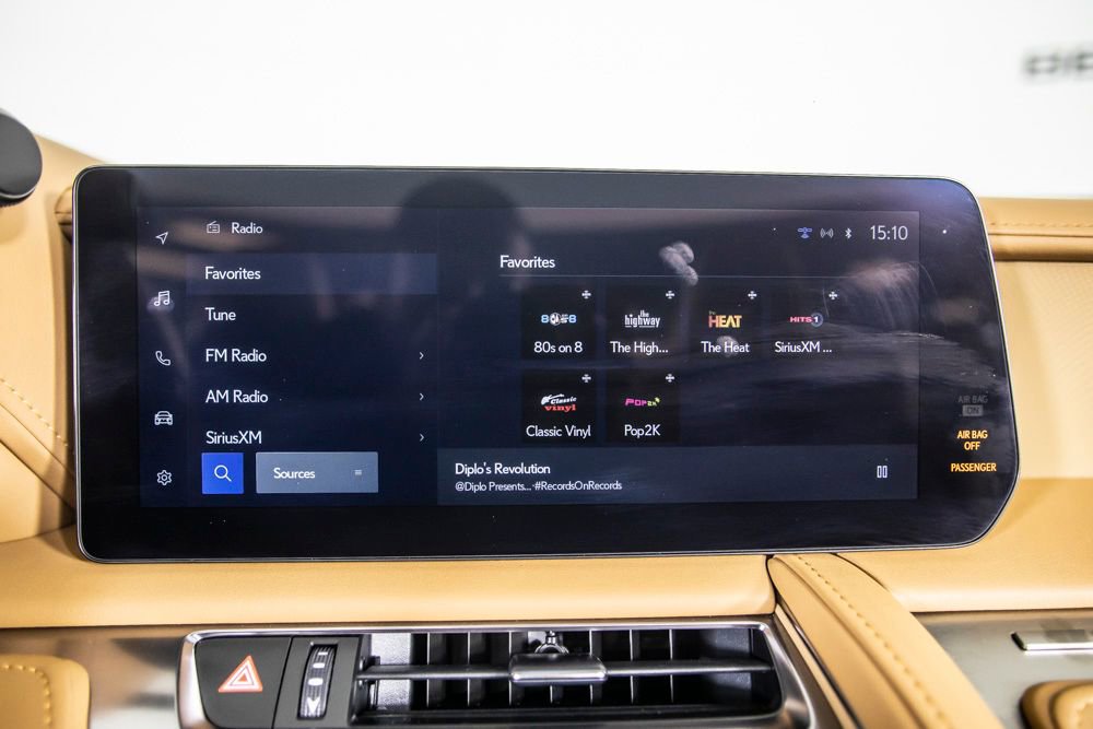 Used 2025 Lexus LC 500 Convertible w/ Touring Package image 27