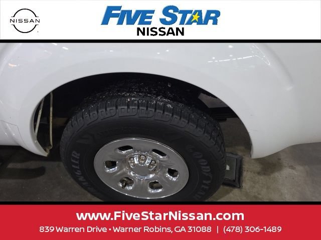 Used 2010 Nissan Frontier SE w/ Power Pkg RWD image 9