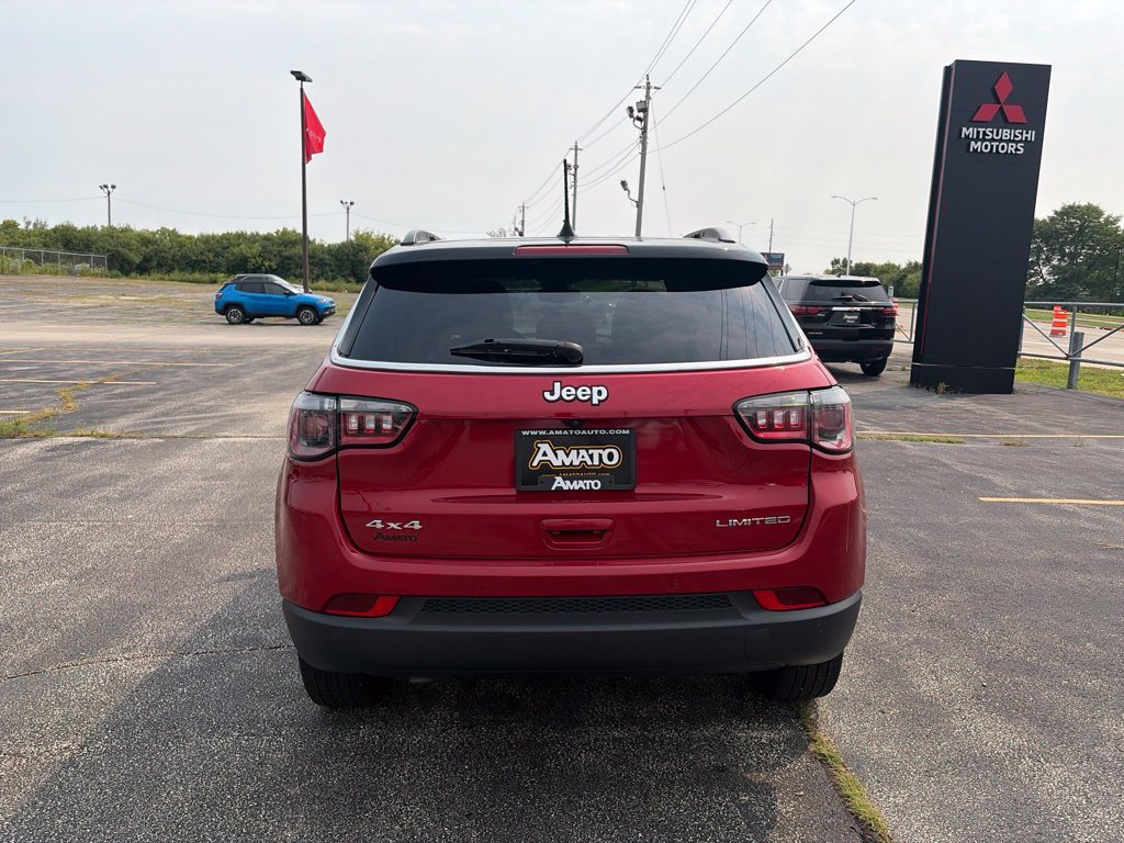 Used 2025 Jeep Compass Limited AWD/4WD image 4