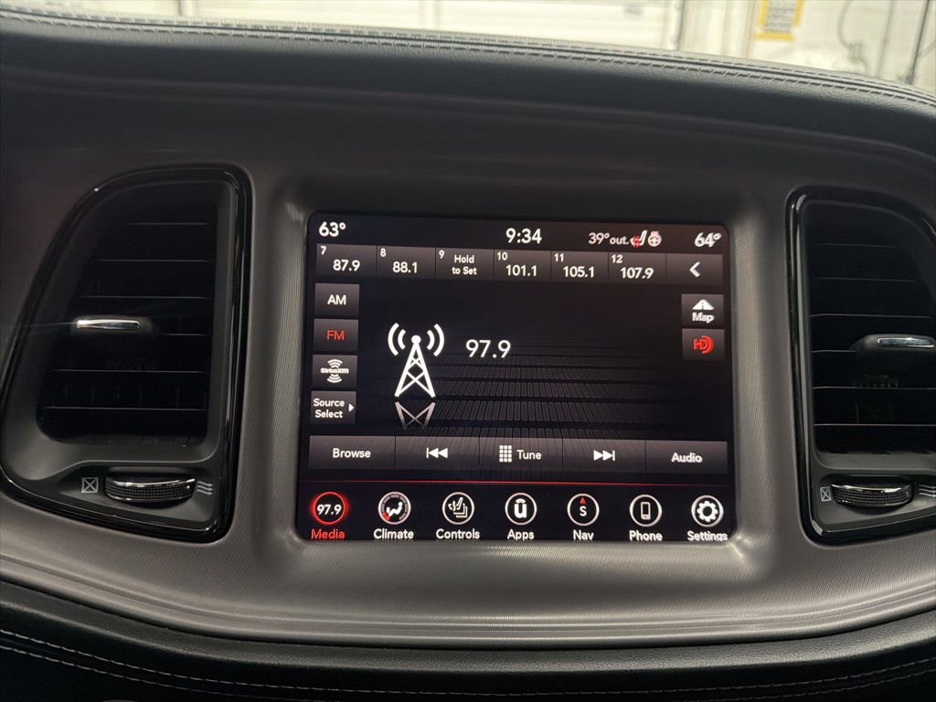 Used 2023 Dodge Challenger R/T w/ Plus Package image 28