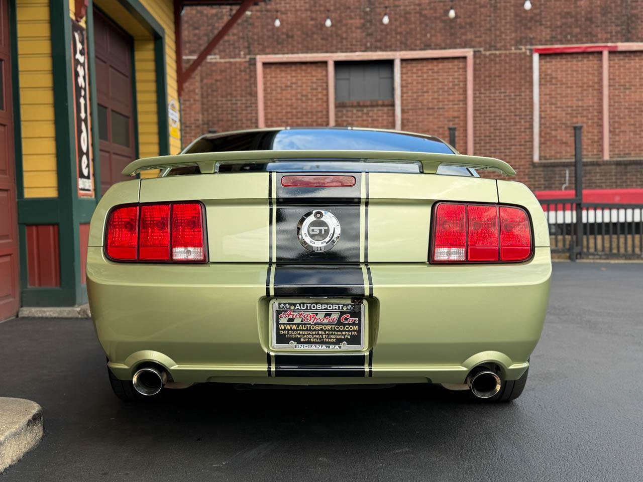 Used 2006 Ford Mustang GT Premium RWD image 5