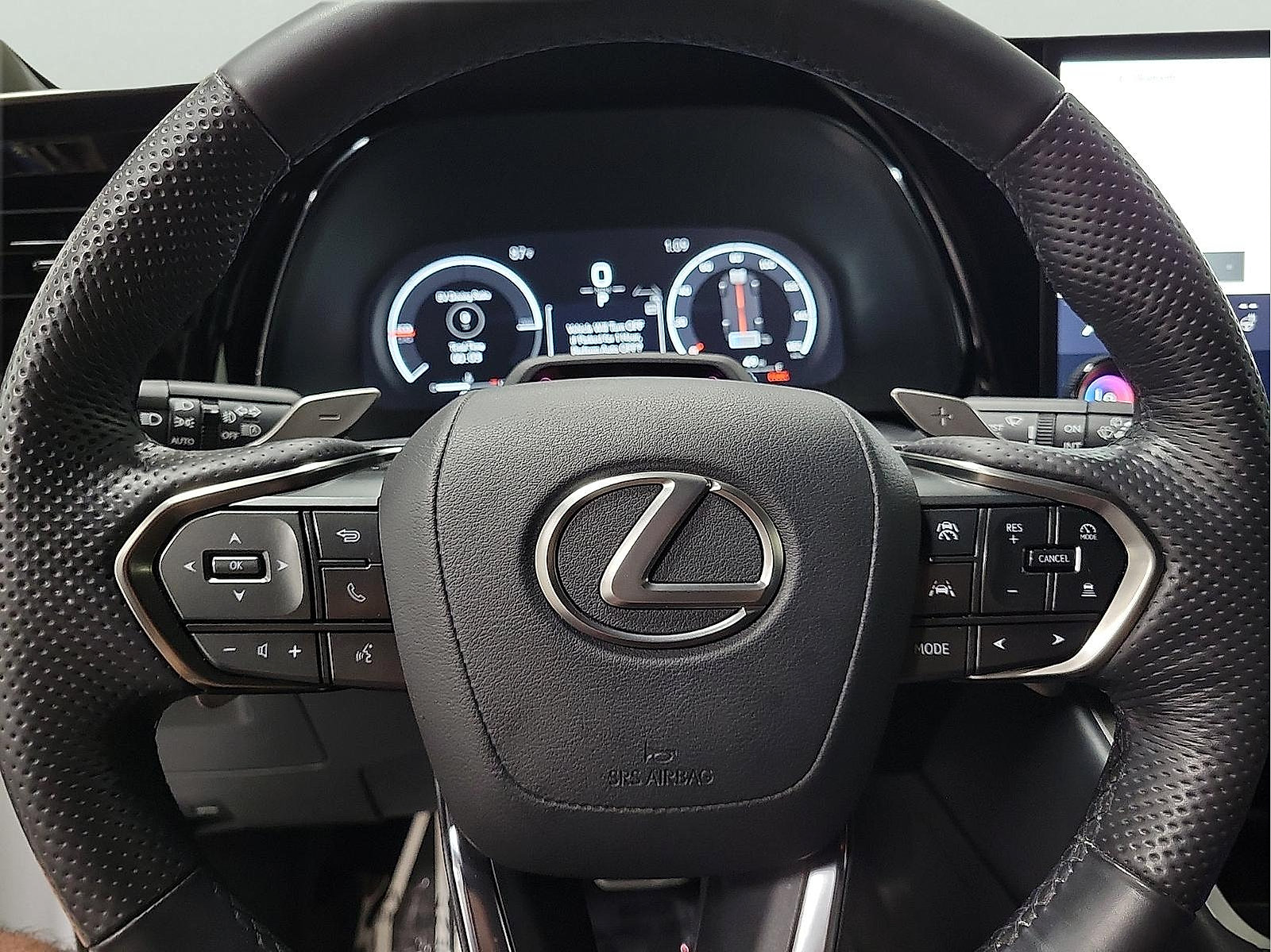 Used 2024 Lexus TX 500h AWD w/ Technology Package image 20
