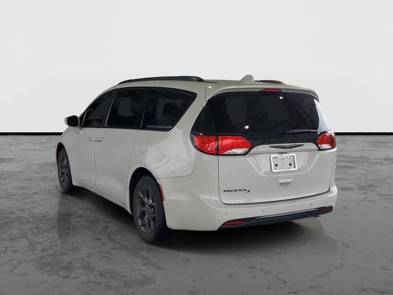 Used 2020 Chrysler Pacifica Touring-L Plus FWD image 3