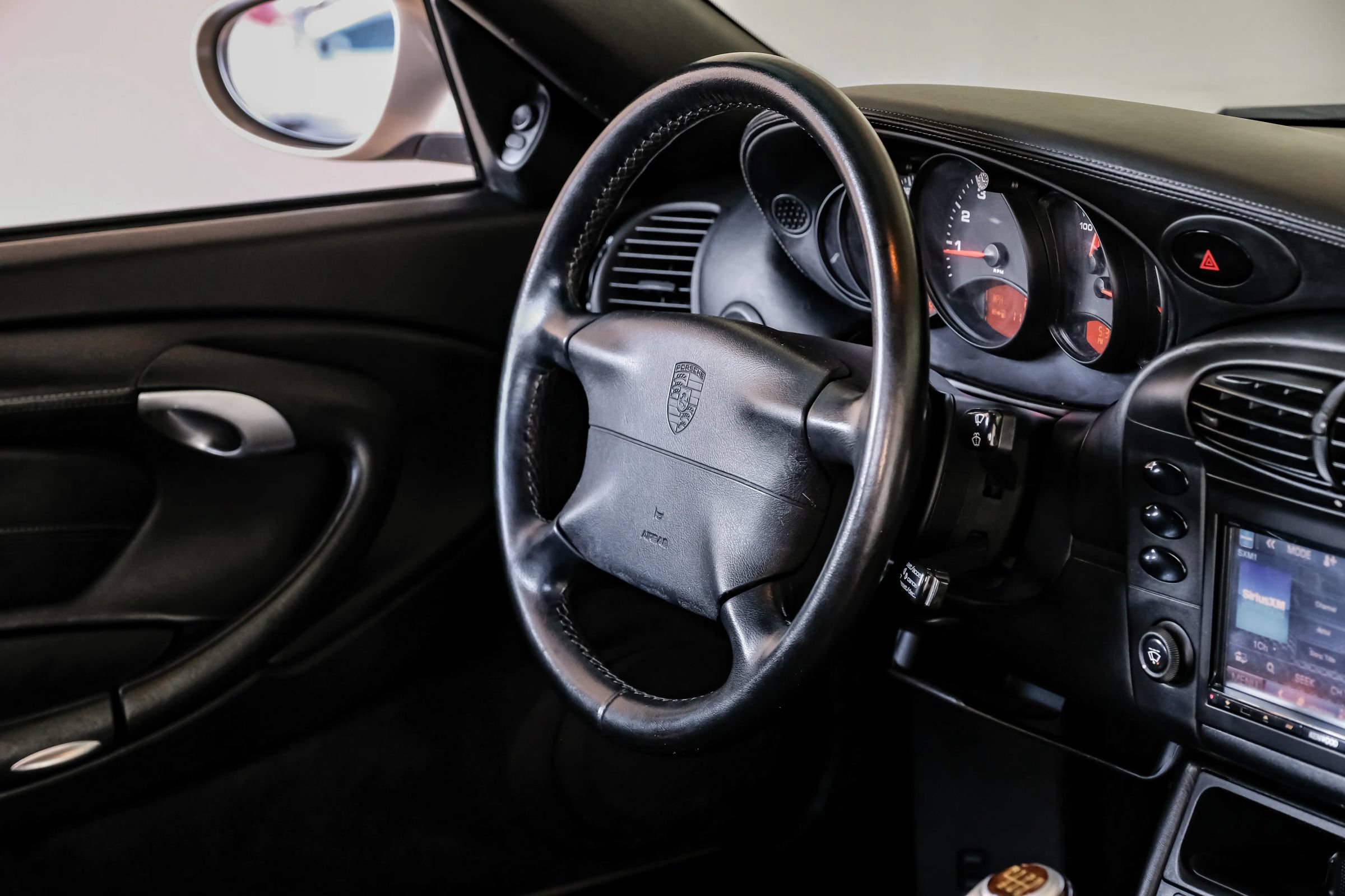 Used 2000 Porsche 911 Cabriolet image 15