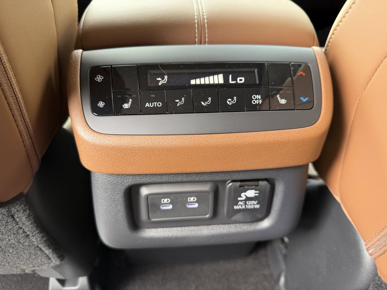 New 2026 Nissan Pathfinder Platinum FWD image 26