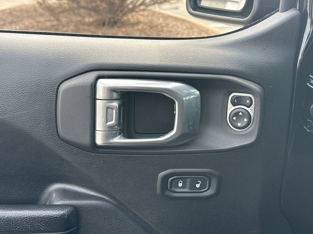 Used 2022 Jeep Wrangler Sport S image 15