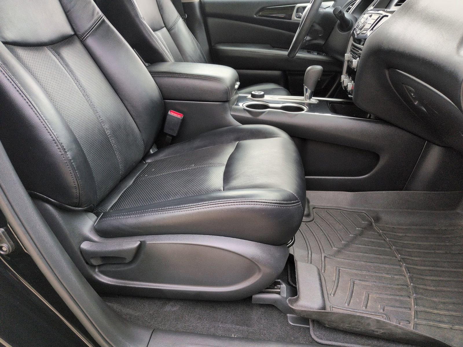 Certified 2019 Nissan Pathfinder S image 31