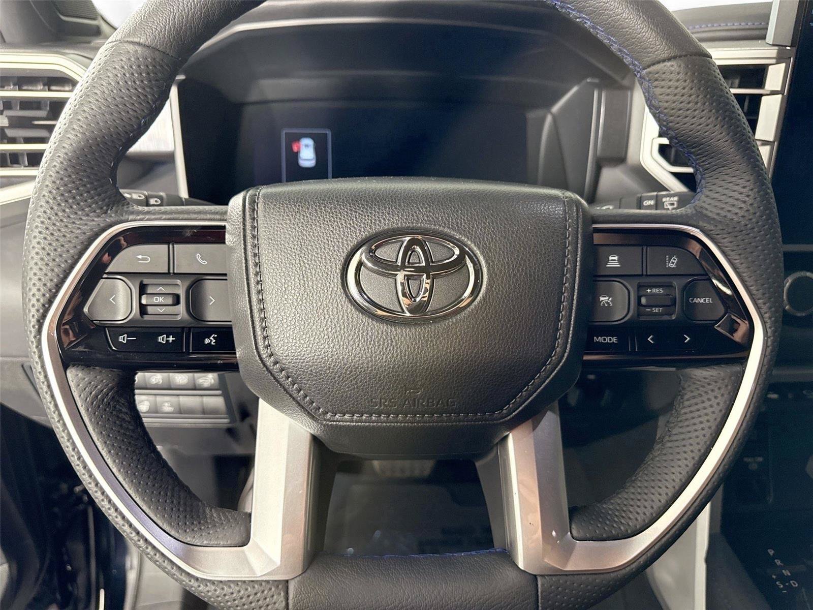 Certified 2025 Toyota Sequoia Platinum AWD/4WD image 17