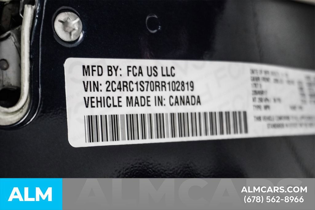 Used 2024 Chrysler Pacifica Select image 59