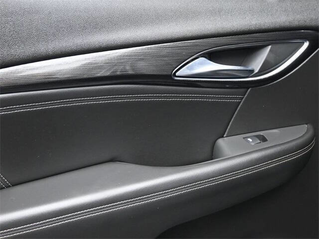 Used 2021 Buick Envision Essence w/ Technology Package I image 16