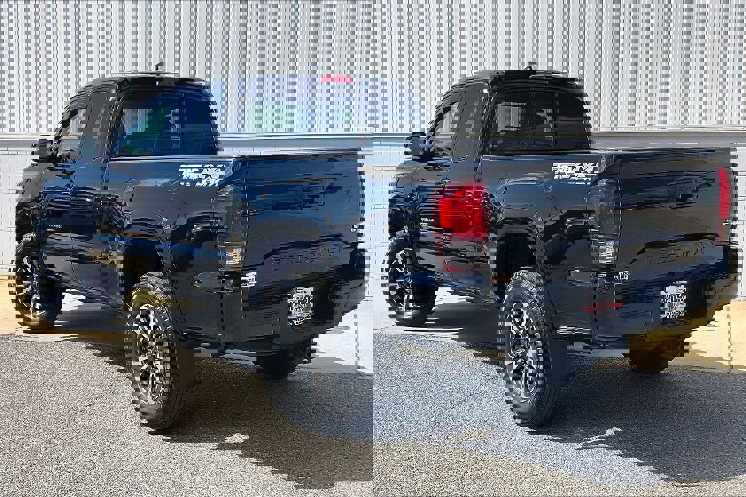 Used 2018 Toyota Tacoma TRD Sport image 15