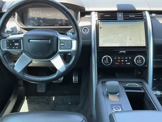 Used 2021 Land Rover Discovery HSE R-Dynamic AWD/4WD image 12