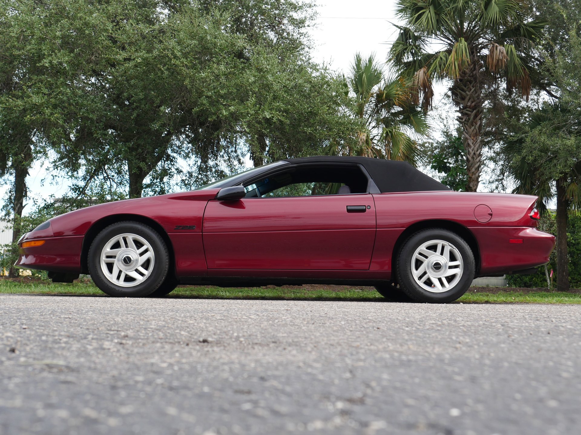 Used 1994 Chevrolet Camaro Z28 RWD image 12