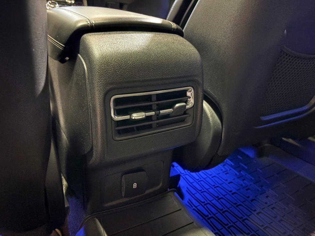 Used 2022 Lincoln Corsair Reserve image 24