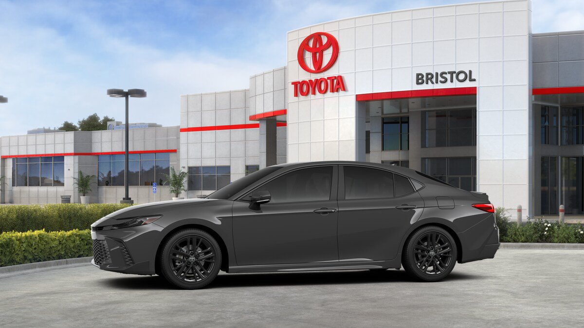 New 2026 Toyota Camry SE w/ Convenience Package FWD image 3