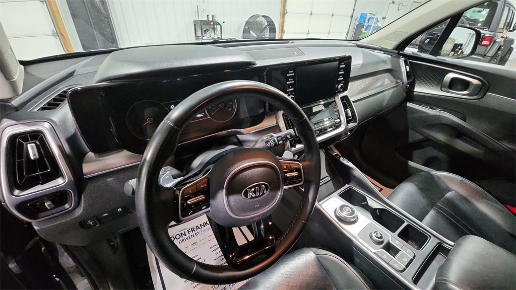 Used 2021 Kia Sorento S image 10