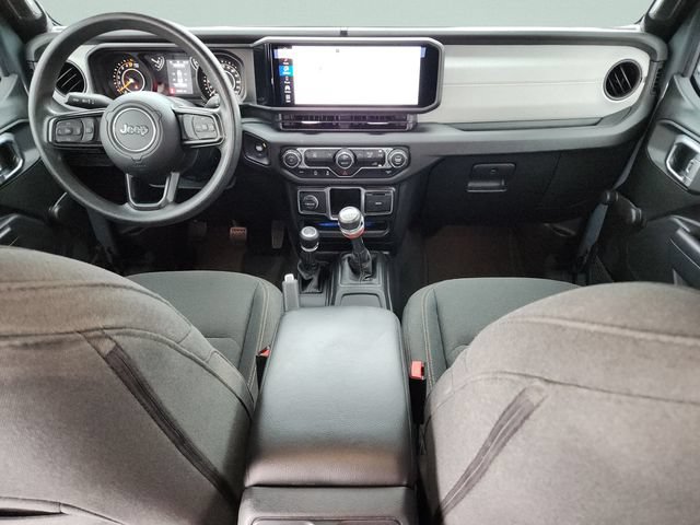 Used 2024 Jeep Gladiator Sport AWD/4WD image 18
