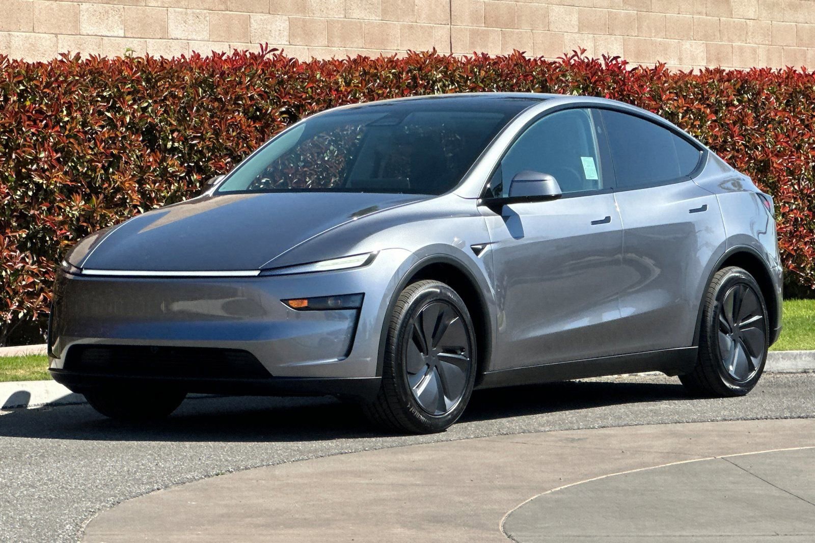 Used 2026 Tesla Model Y Long Range image 8