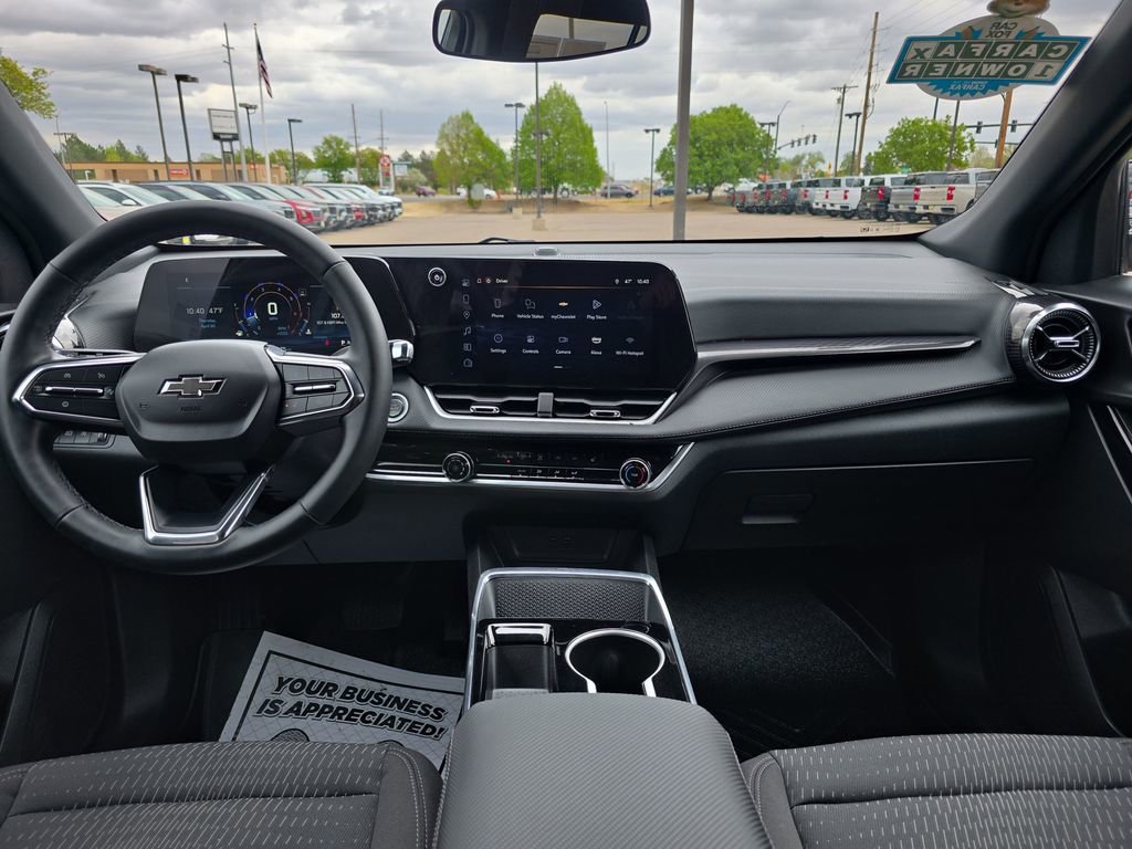 Used 2025 Chevrolet Equinox LT w/ Midnight Edition AWD/4WD image 12