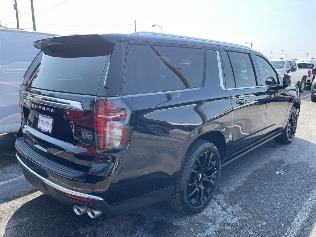 Used 2023 Chevrolet Suburban High Country AWD/4WD image 10