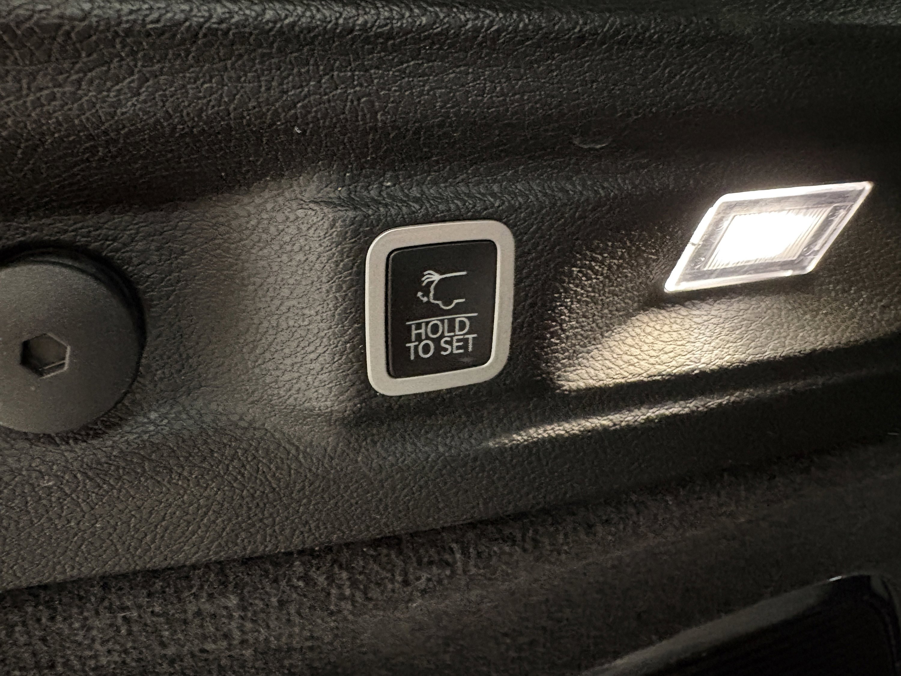 Used 2022 Jeep Grand Cherokee L Overland AWD/4WD image 22