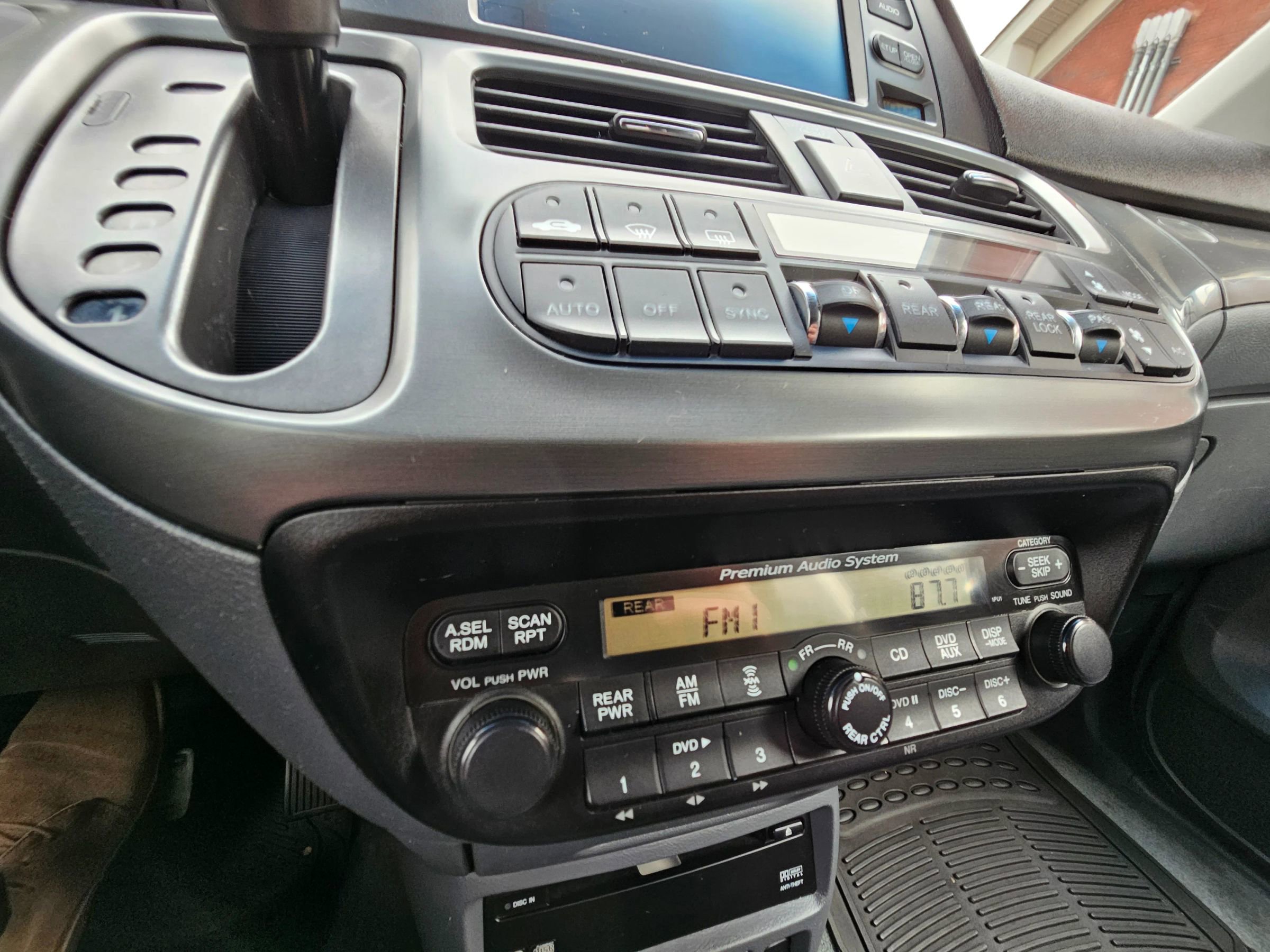 Used 2006 Honda Odyssey Touring image 31