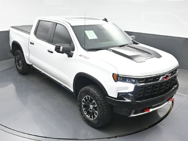 Used 2025 Chevrolet Silverado 1500 ZR2 w/ Technology Package AWD/4WD image 37
