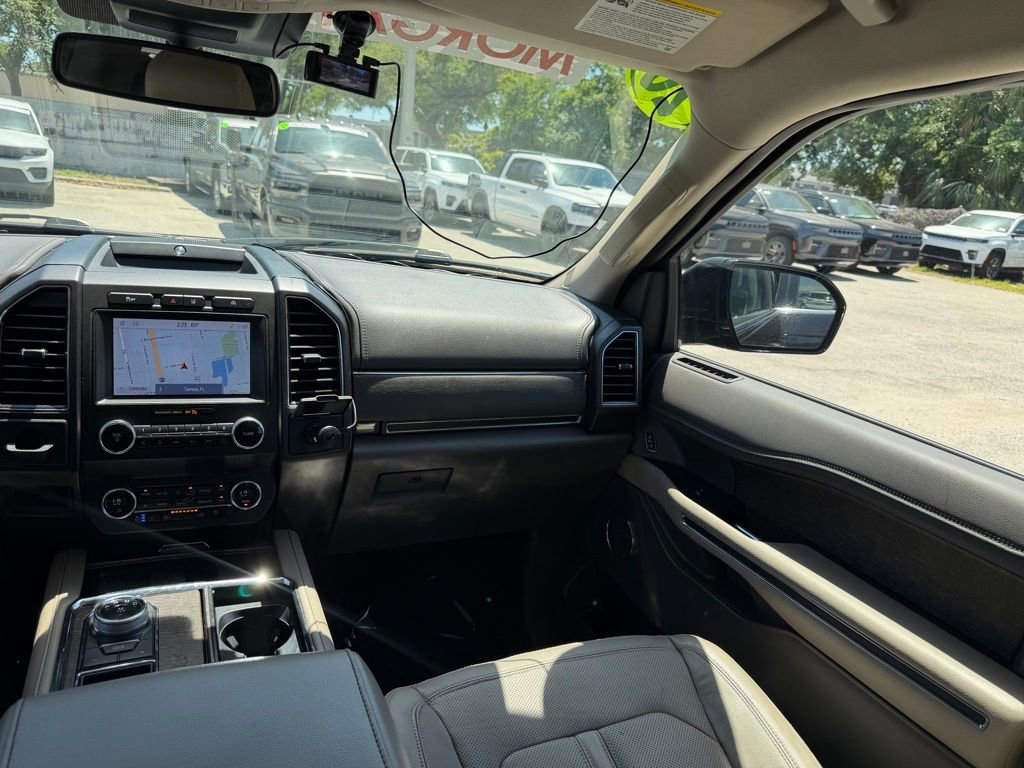 Used 2020 Ford Expedition Limited image 38
