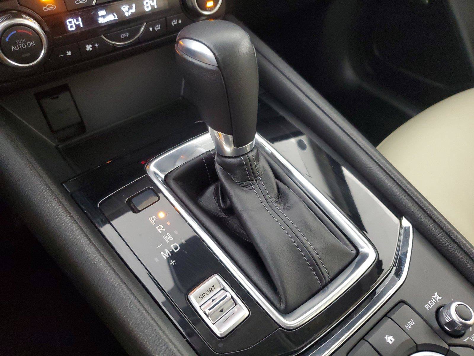 Used 2018 MAZDA CX-5 Touring w/ Preferred Equipment Package FWD image 32