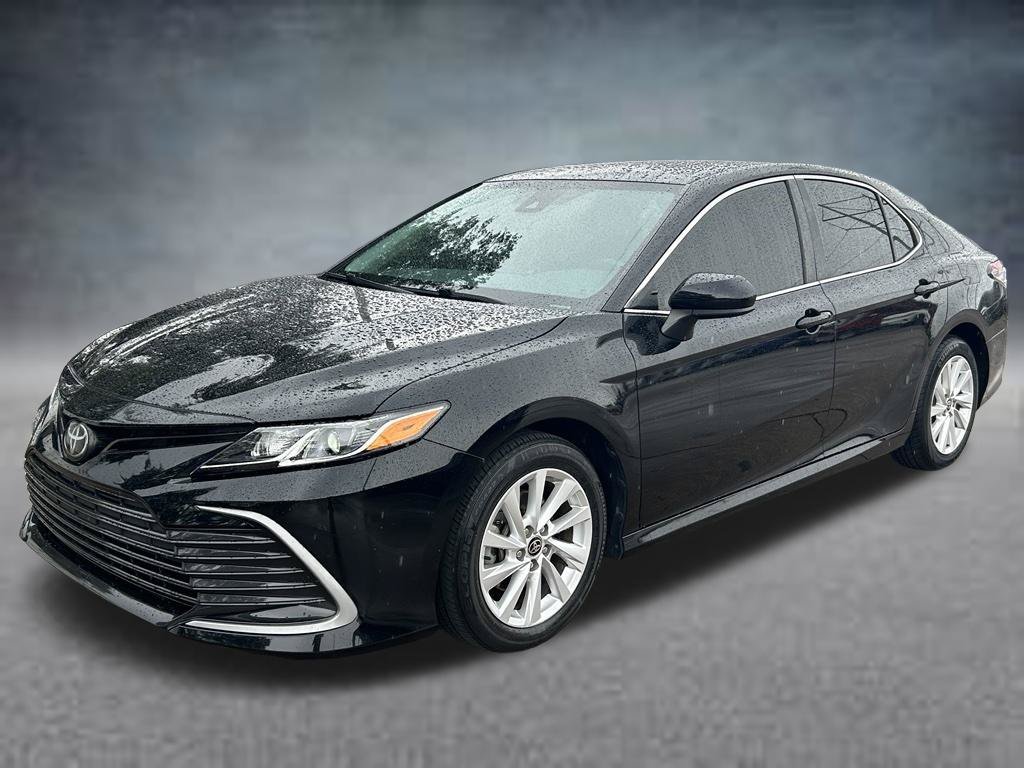 Used 2024 Toyota Camry LE FWD image 2