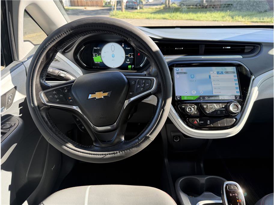Used 2017 Chevrolet Bolt Premier w/ Driver Confidence II Package image 9