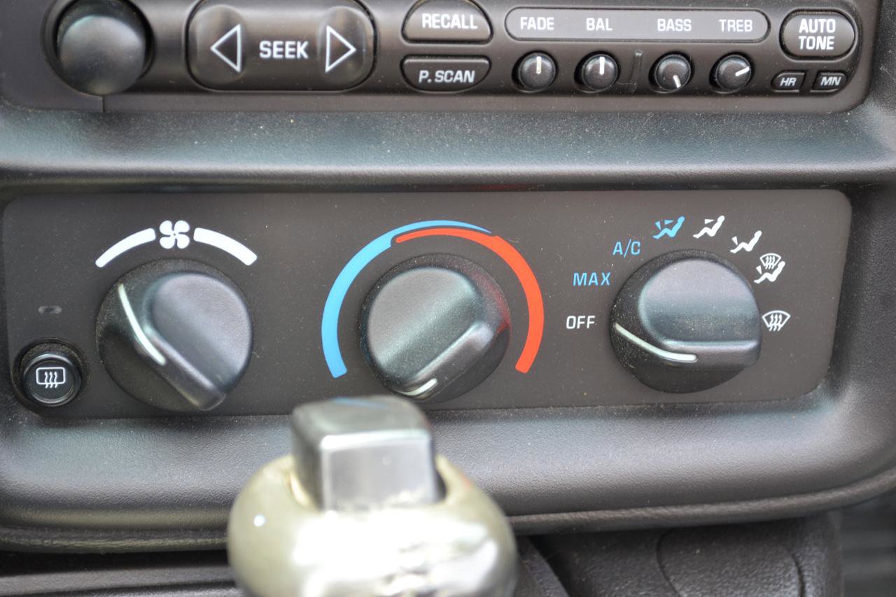 Used 2002 Chevrolet Camaro Z28 w/ SS Performance/Appearance Pkg image 17