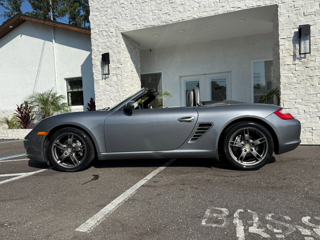 Used 2005 Porsche Boxster image 2