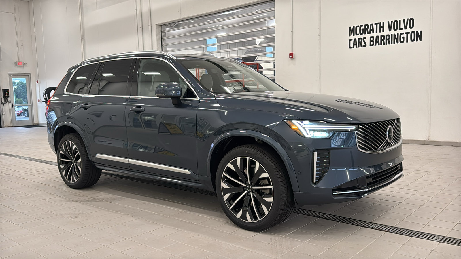 New 2027 Volvo XC90 B6 Plus AWD/4WD image 3
