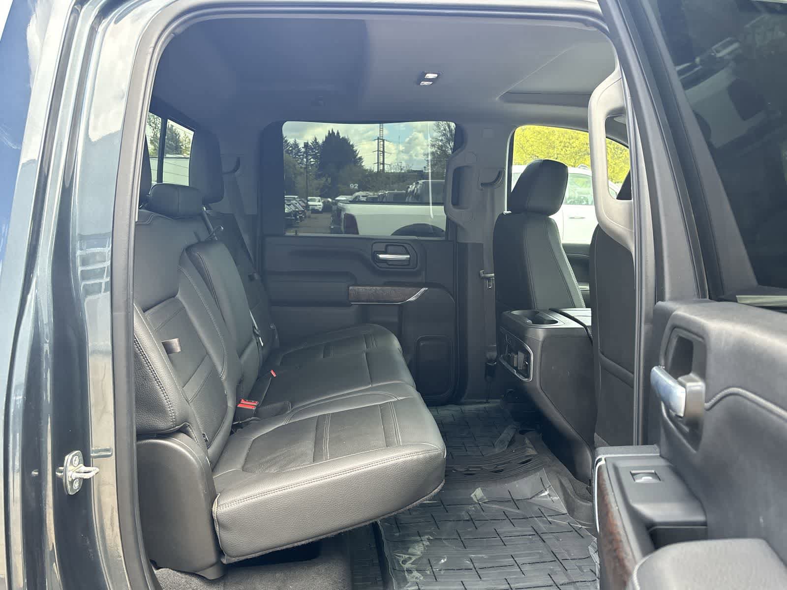 Used 2020 GMC Sierra 3500 Denali w/ Denali Ultimate Package image 10