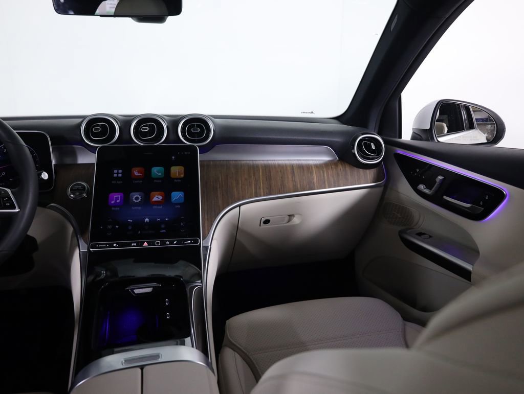 Used 2026 Mercedes-Benz GLC 300 4MATIC image 38